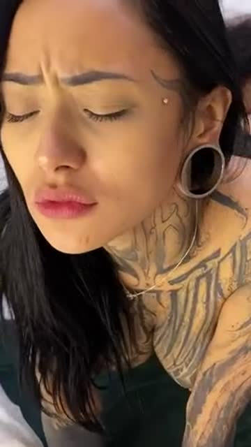 looking for a headbanger horny stud