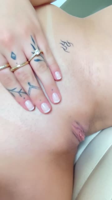 please put your sticky cum in my pussy