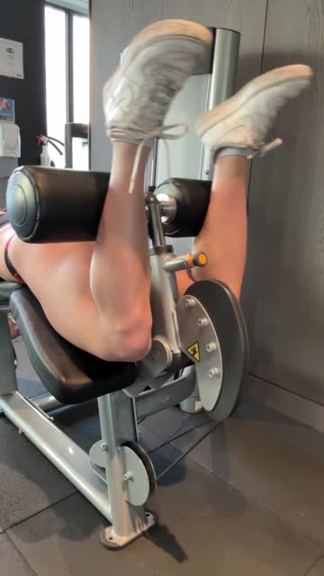 i love working out bare