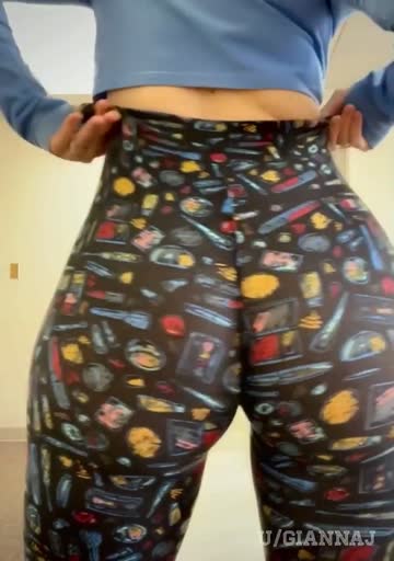 i think we should all thank my mom for giving me these leggings (and the ass)