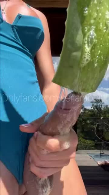 do you know this? 🥬 it’s the best thing to keep my cock skin soft and moisturized😋💥, it’s too soft🥵 i love to fuck it💦 uff que rico es esto!