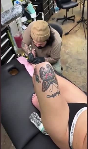 i’m pretty sure my artist doesn’t mind [f]