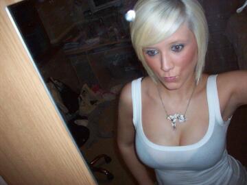 lips and tits just made to be enjoyed
