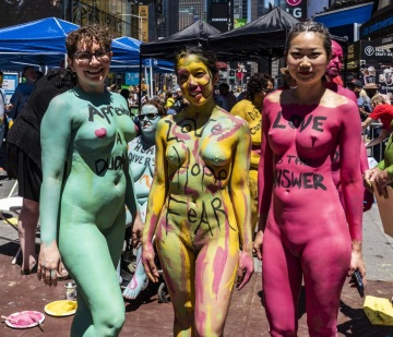 nude and bodypainted in public