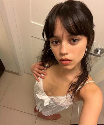 jenna ortega is the perfect babe to inspire a serious circlejerk session