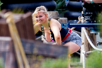 kirsten dunst on the set of on becoming a god in central florida