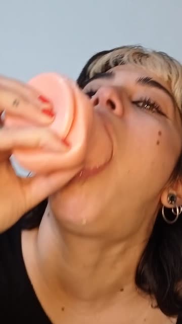 would you raw fuck me?