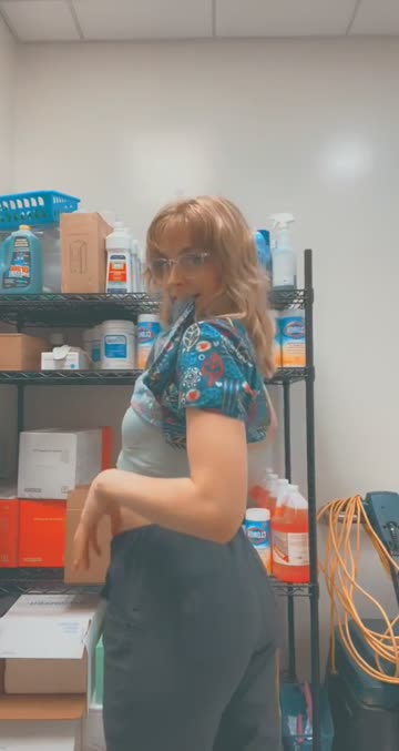 hoping one of the doctors walks in on me 🤫