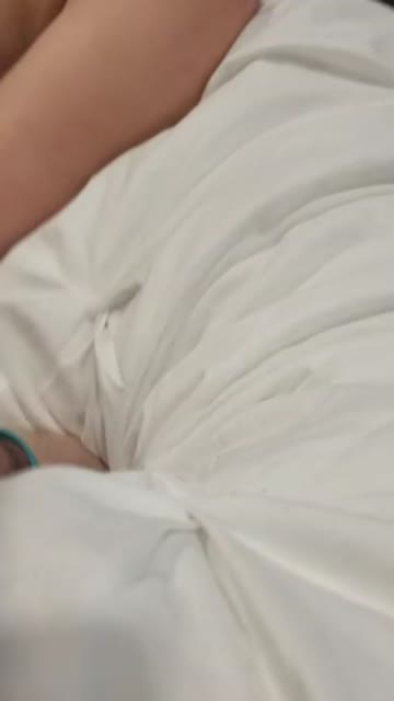 we get a huge load while taking cocks together ;)