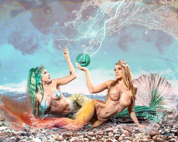 sirens on the shore/ bodypaint by lars peterson