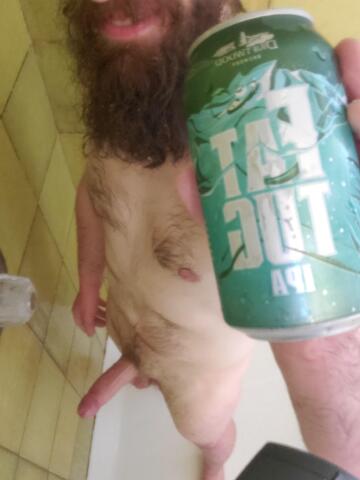 after a long week at work it's finally fat tug friday. time to relax with a good ole showerbeer!