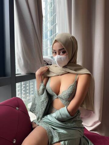 do you like how i'm dressed today?