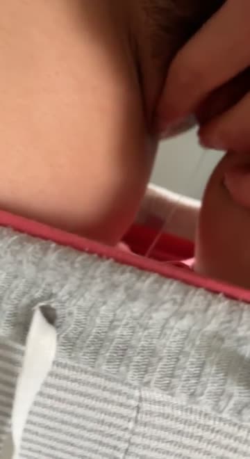 i made a sticky mess in my panties 🙈