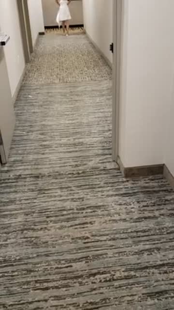 sorry [f]or repost but i finally am able to get my videos to autoplay. this was my hotel dare from another reddit user.