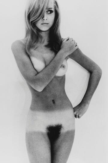 vintage nude (possibly jean shrimpton) in 1967