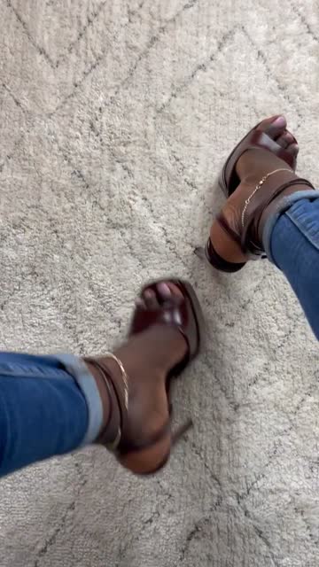 strappy platform heels 😍