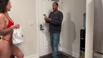 dared to take a photoshoot with my delivery driver! [f]