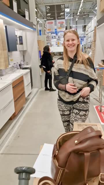 even with my arm in a sling, after a skiing injury - i had to show my boobs in this store. heh