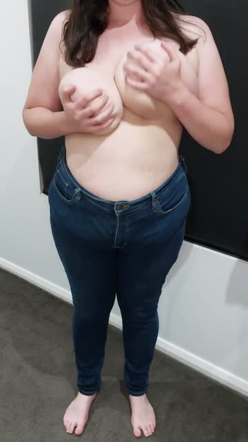 there's just something about a bbw in jeans