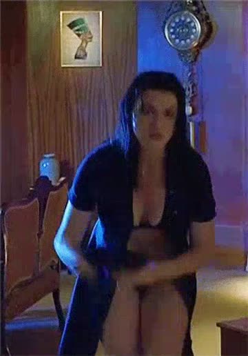 rachel weisz removes her panties