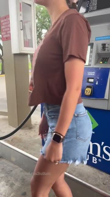 i’ll pump your gas any day [f]