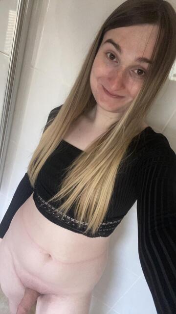 girls i’ve been a sissy like my whole life and look how happy i am ♥️