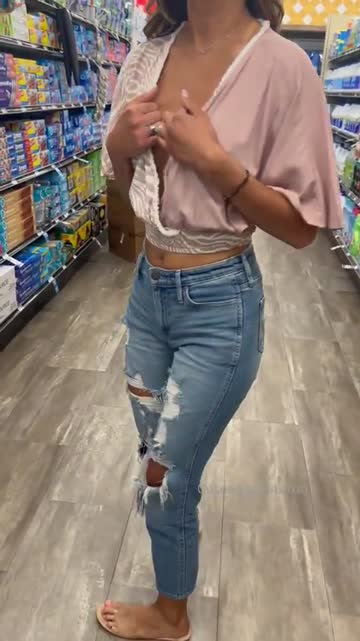 flash sale on aisle 3.