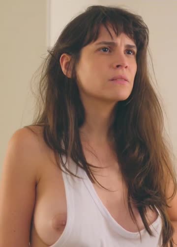 micaela riera in 'the one in charge' s1e1