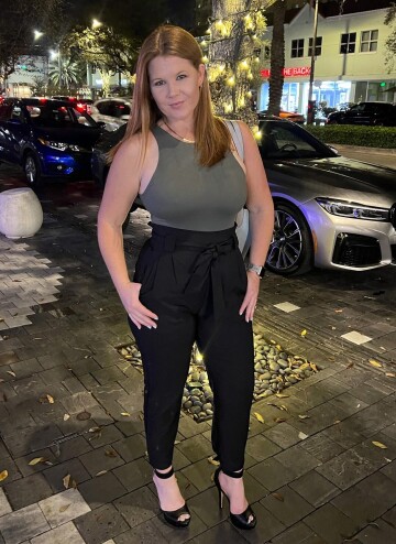 35 y/o redhead mom out on date night! [f]