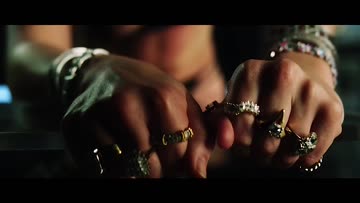 kim poirier - dawn of the dead (2004)