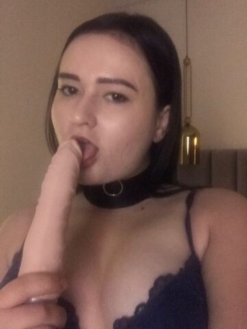 i want a live cock, tense and big. 🍆💥u have one, don't you? 💋come in and show it to me.💦🔞free trial link in comments