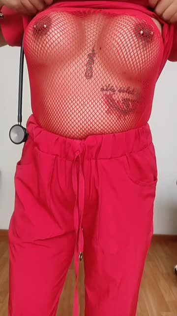 slutty doctor 👩🏻‍⚕️🩺 red scrubs always get me on the mood 🔥🔥