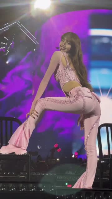 blackpink - jennie, lisa