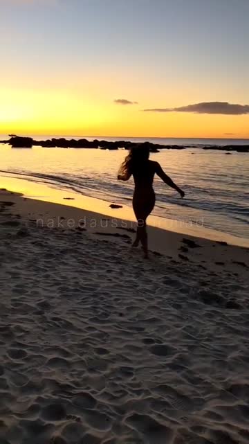 dancing the night away on australia's best beach 2023 ✌️