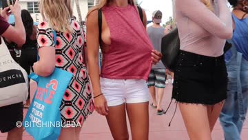 braless babes
