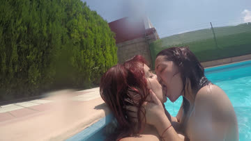 making out in their pool 👩‍❤️‍💋‍👩