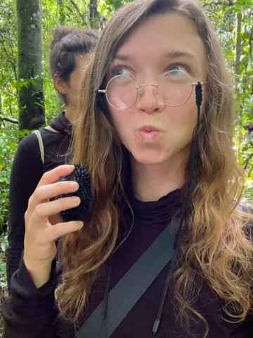 no naked here... just being myself... and exploring jungle 😁 ... (free biology lesson: that thing in my hand is seed which capuchin monkeys use to brush their fur 🐒❤️)