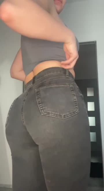 wearing this sexy jeans for you