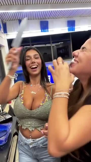 i would tip her more