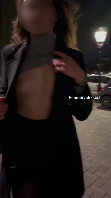 flash tits in amsterdam (f)