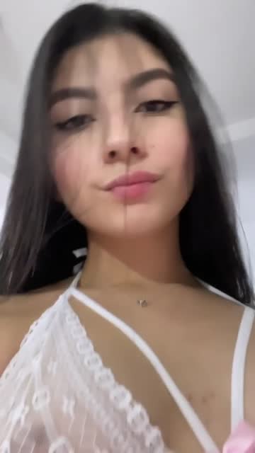 gta 6 or a horny latina fuckdoll?