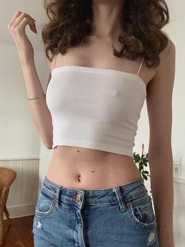 never getting tired of wearing croptops