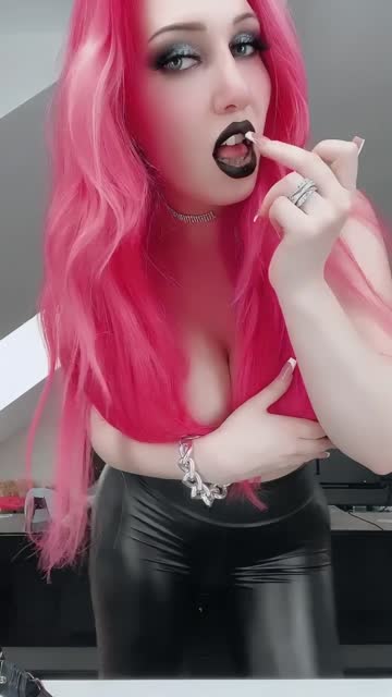 i love my leather leggings