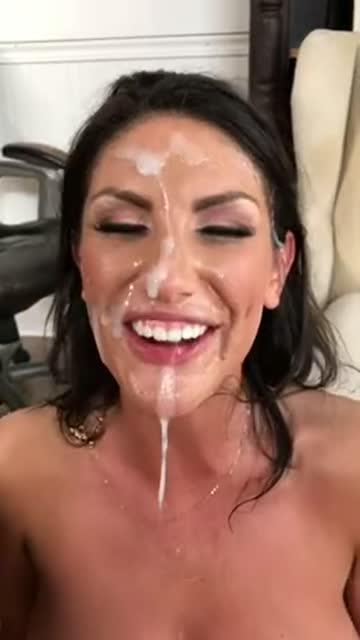 august ames being adorable after being glazed