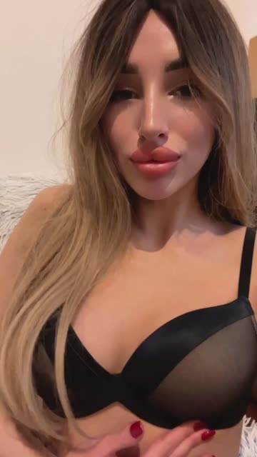 i want fake tits to match my big juicy blowjob lips