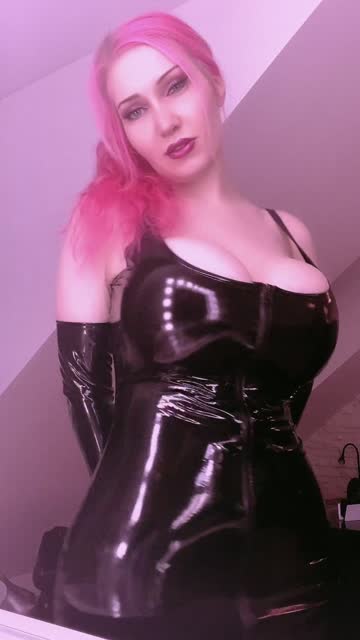 do you like my shiny outfit daddy?