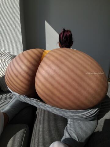 would you fuck an ass this big?