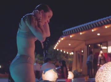 kaitlyn dever - booksmart (2019)