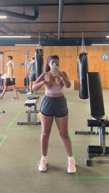 i need a gym partner to spot me [f]