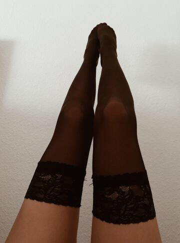 like if you’d cum all over my black nylons
